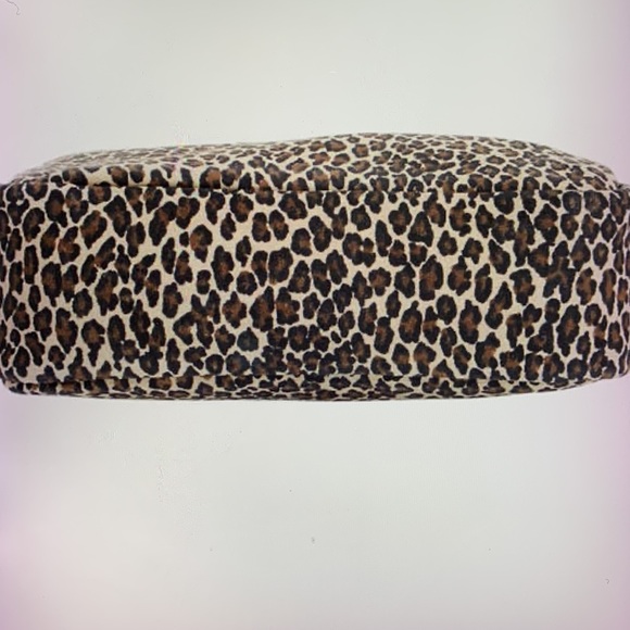 Clare. V Midi Sac Leopard Print Leather Crossbody Bag - Picture 11 of 17